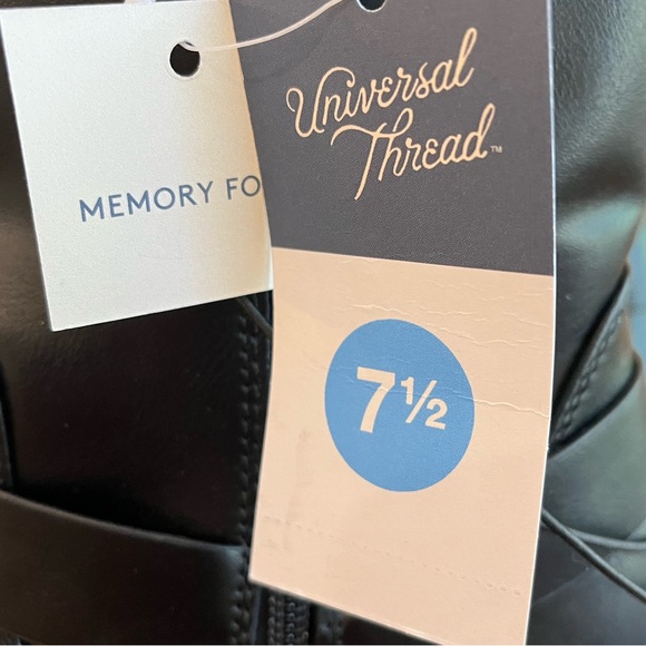 Women’s Greyson Combat boots by Universal Thread. - Picture 10 of 10